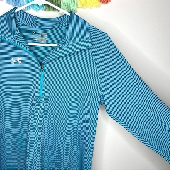 Under Armour Blue Stripe Pullover 1/4 Zip Long Sleeve Loose Coupe Athletic Top - Picture 3 of 12